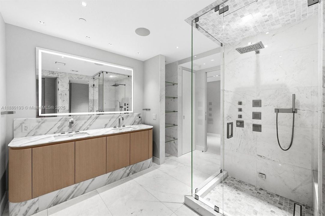 For Sale: $19,500,000 (6 beds, 6 baths, 7789 Square Feet)