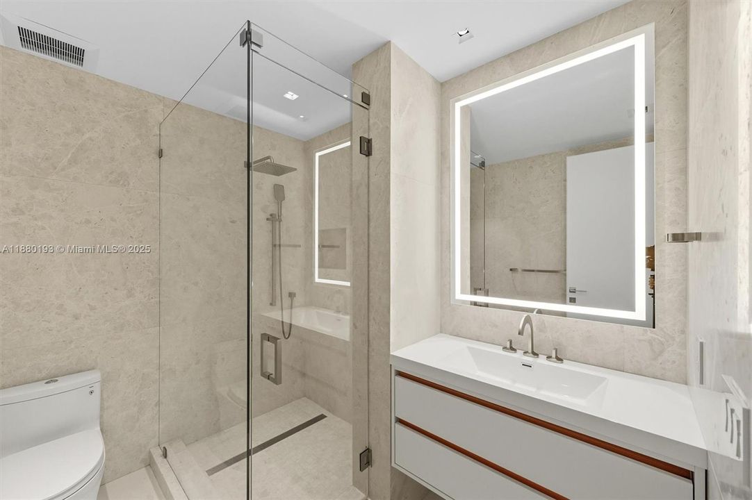 For Sale: $19,500,000 (6 beds, 6 baths, 7789 Square Feet)