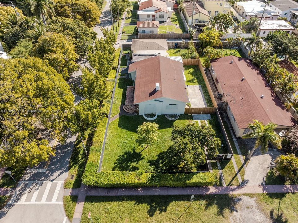 For Sale: $2,500,000 (3 beds, 3 baths, 2573 Square Feet)