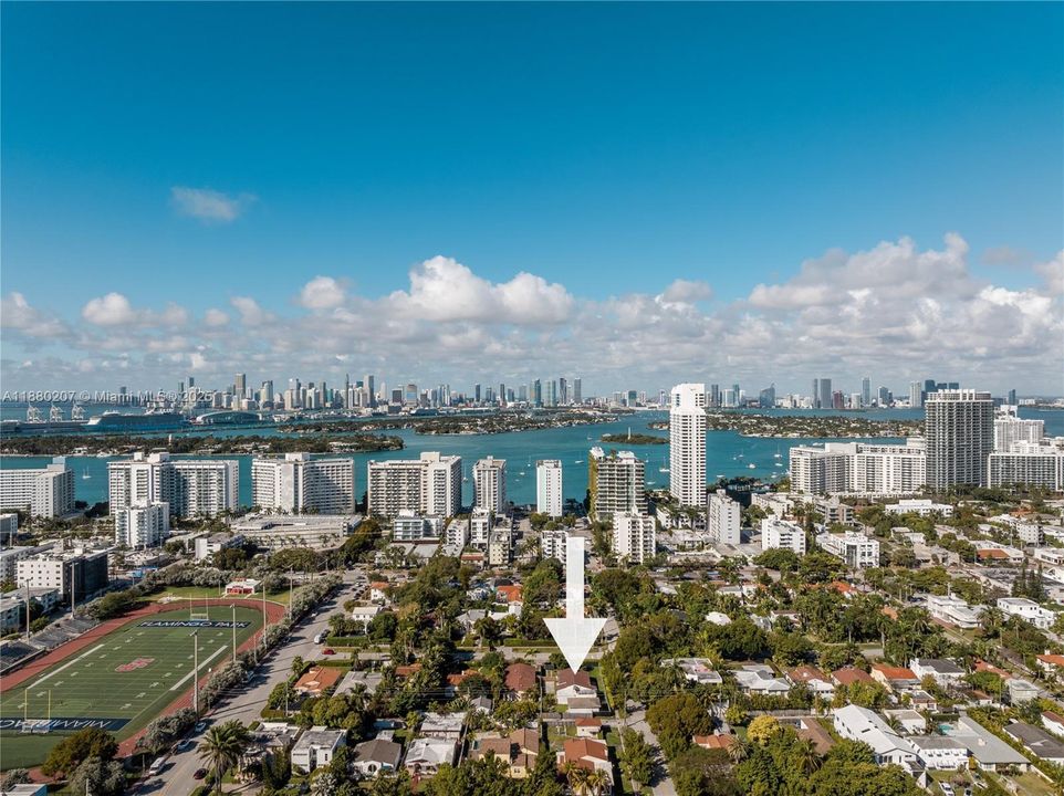 For Sale: $2,500,000 (3 beds, 3 baths, 2573 Square Feet)