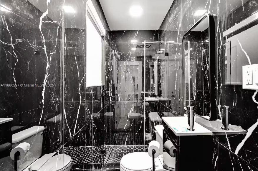 En Venta: $1,250,000 (3 camas, 2 baños, 1529 Pies cuadrados)