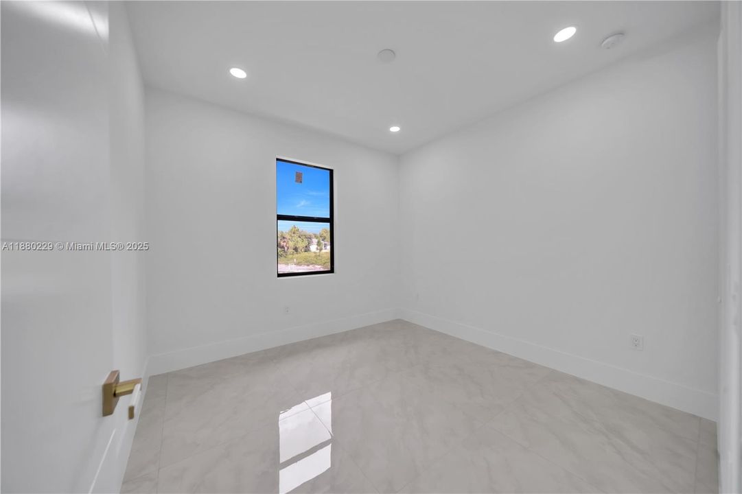 En Venta: $495,000 (4 camas, 3 baños, 0 Pies cuadrados)