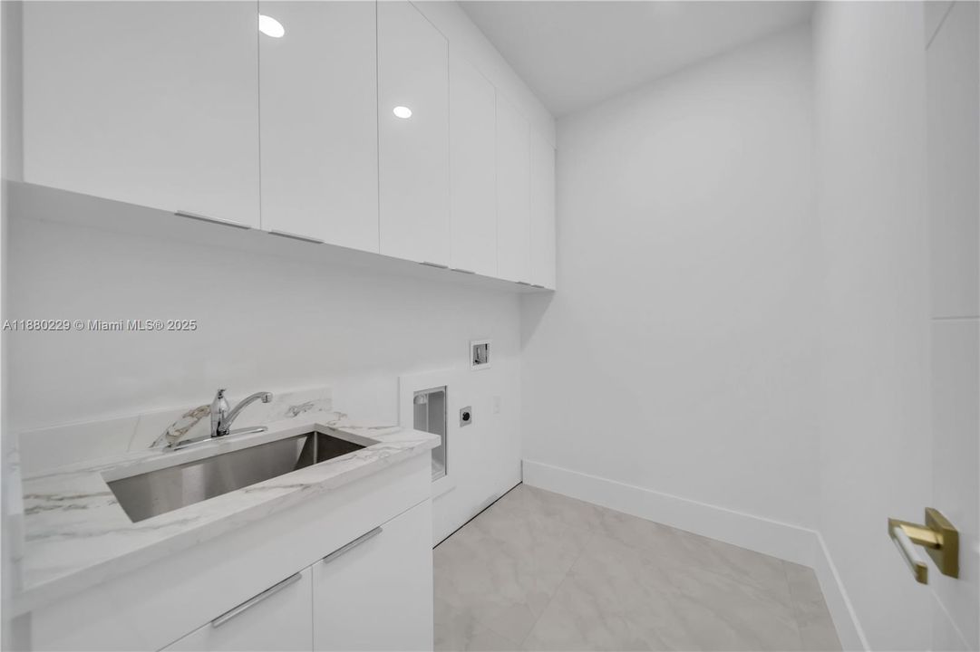 En Venta: $495,000 (4 camas, 3 baños, 0 Pies cuadrados)