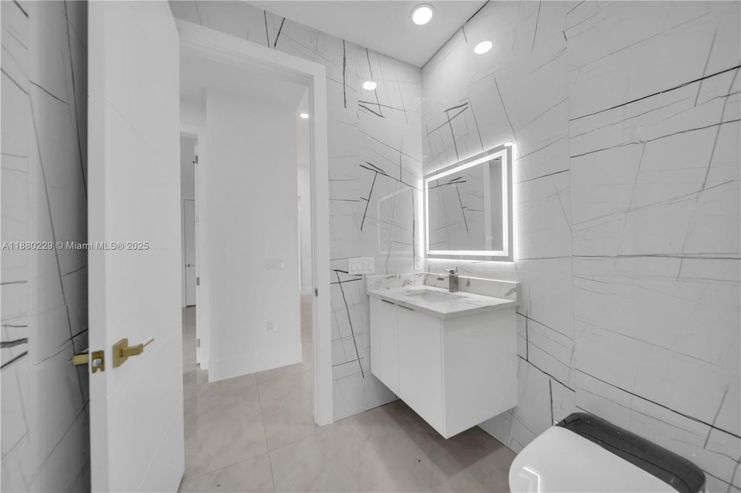 En Venta: $495,000 (4 camas, 3 baños, 0 Pies cuadrados)