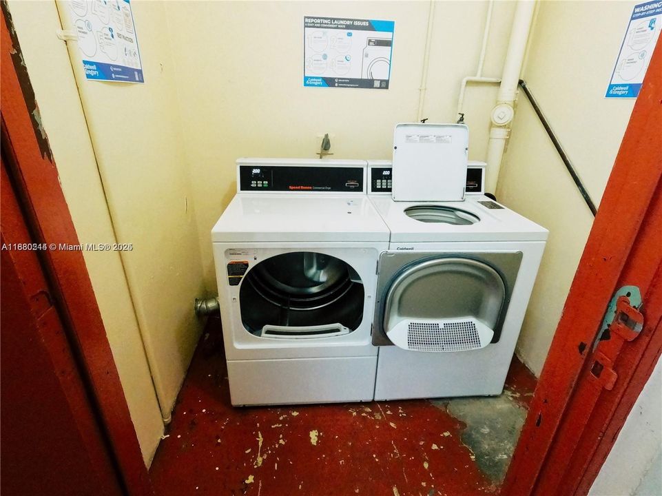 Recently Rented: $1,400 (0 beds, 1 baths, 432 Square Feet)