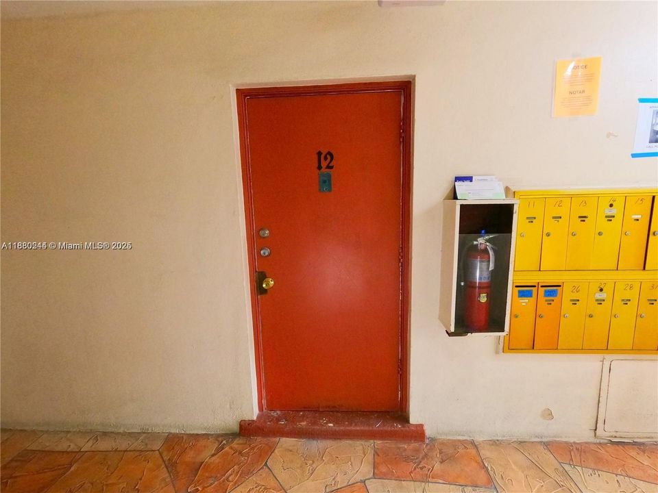 Recently Rented: $1,400 (0 beds, 1 baths, 432 Square Feet)