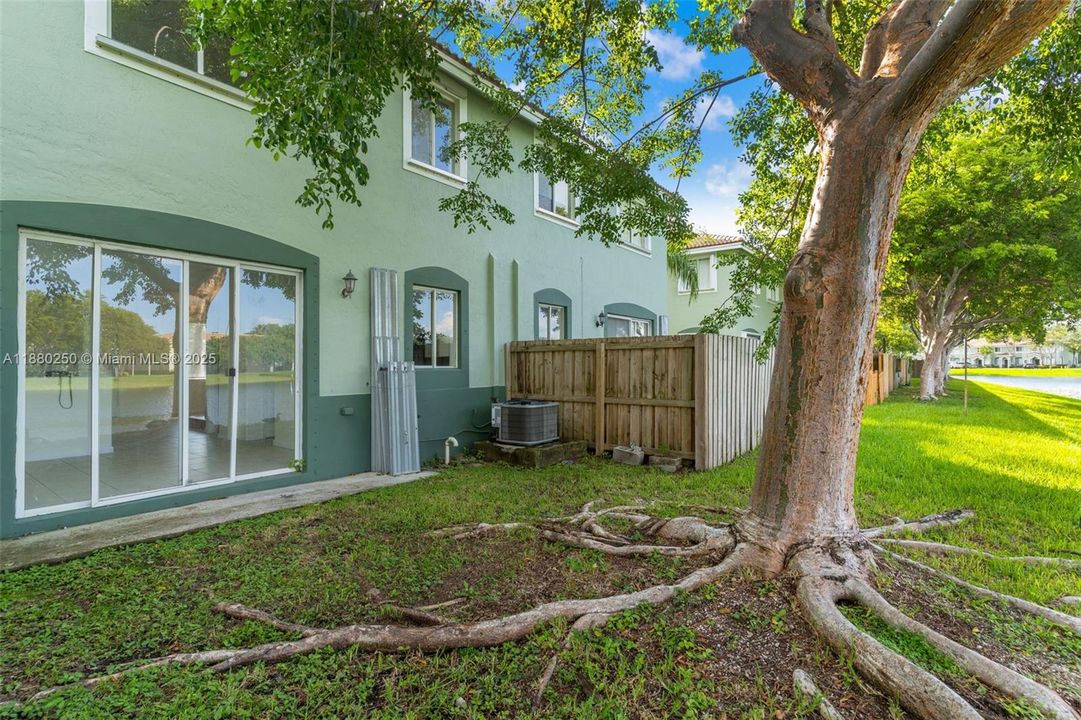 Recently Sold: $249,900 (3 beds, 2 baths, 1302 Square Feet)