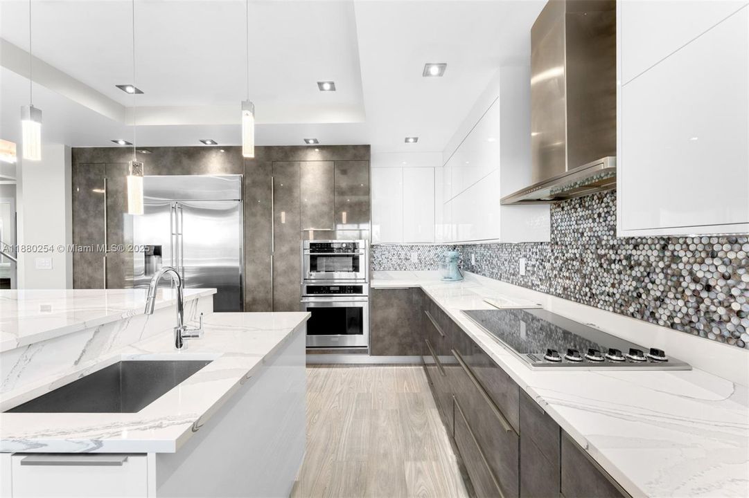 En Venta: $3,795,000 (5 camas, 5 baños, 3398 Pies cuadrados)