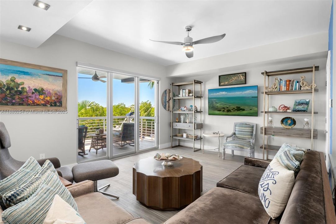 En Venta: $3,795,000 (5 camas, 5 baños, 3398 Pies cuadrados)