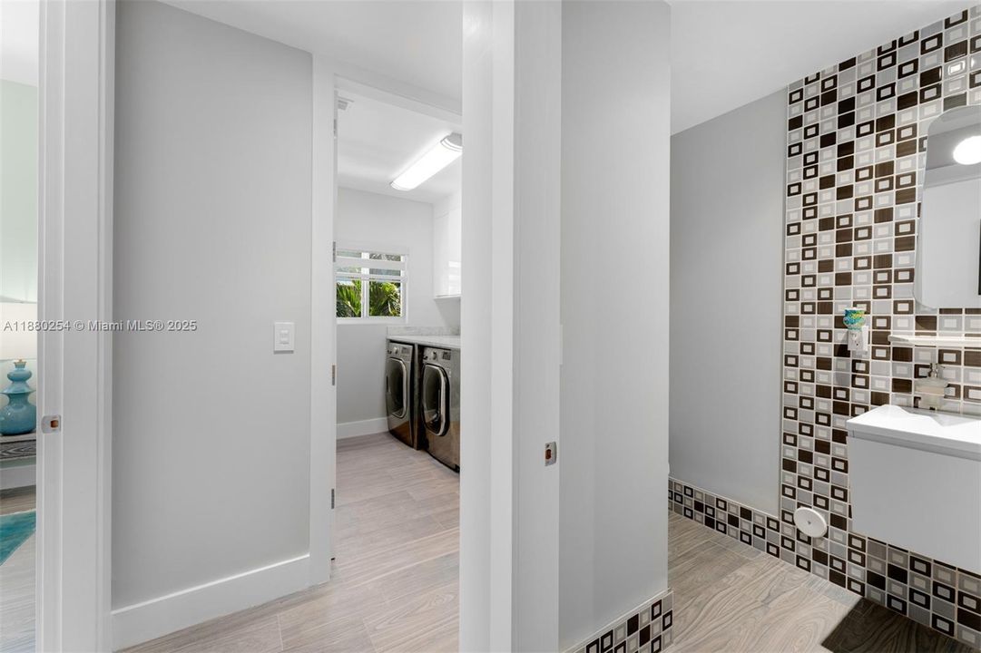 En Venta: $3,795,000 (5 camas, 5 baños, 3398 Pies cuadrados)