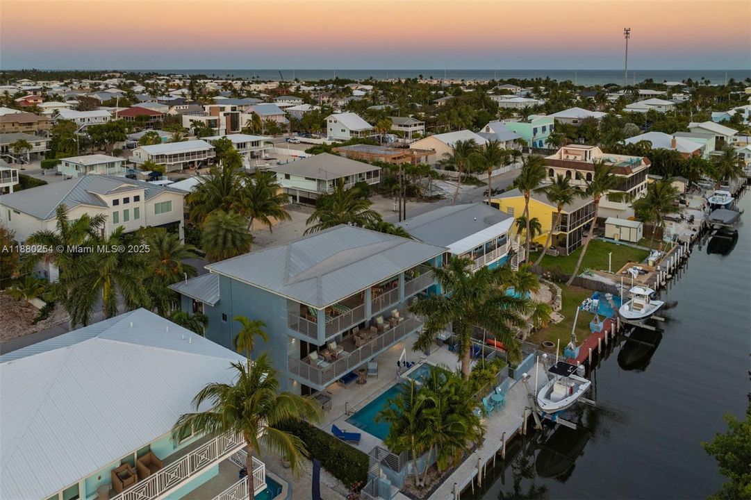 En Venta: $3,795,000 (5 camas, 5 baños, 3398 Pies cuadrados)