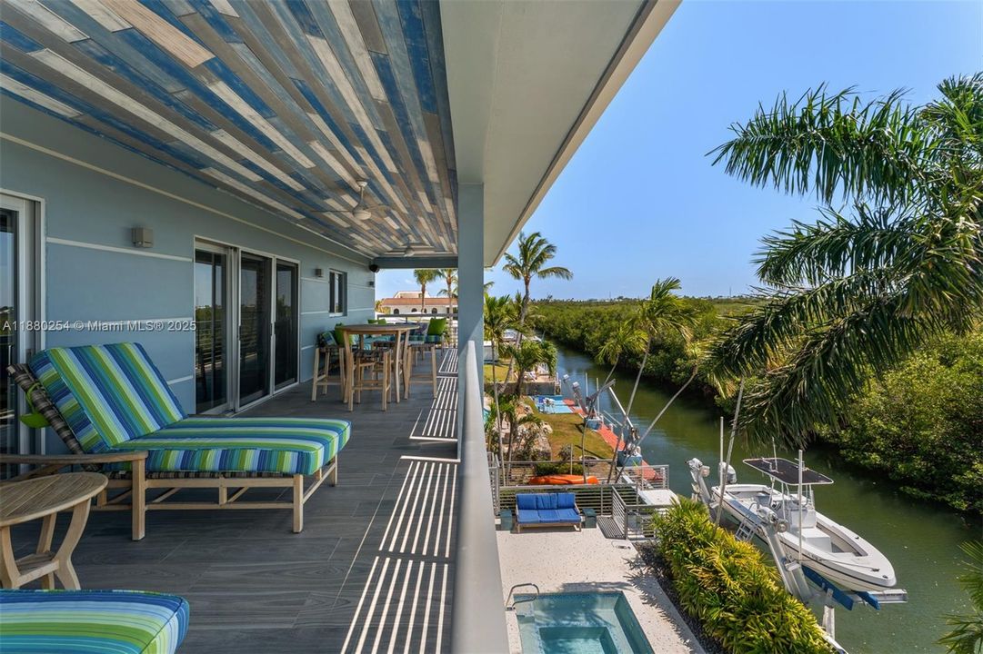 En Venta: $3,795,000 (5 camas, 5 baños, 3398 Pies cuadrados)