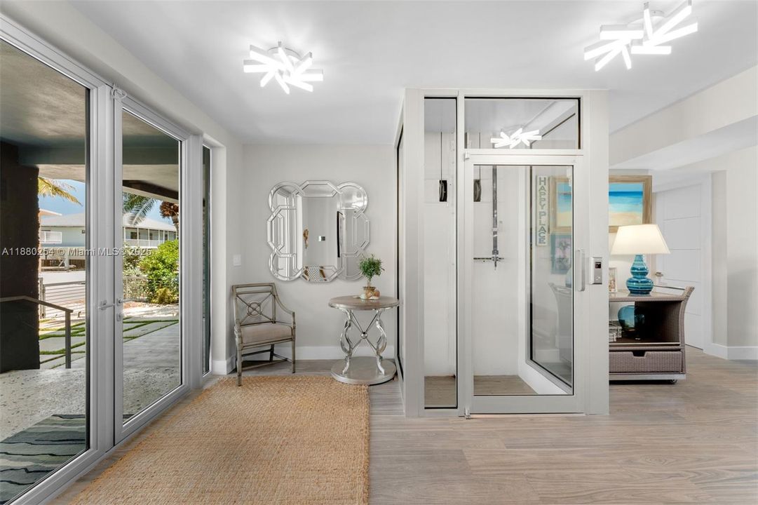 En Venta: $3,795,000 (5 camas, 5 baños, 3398 Pies cuadrados)