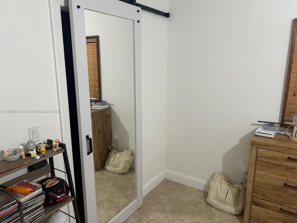 出租: $3,995 (4 贝兹, 2 浴室, 2024 平方英尺)