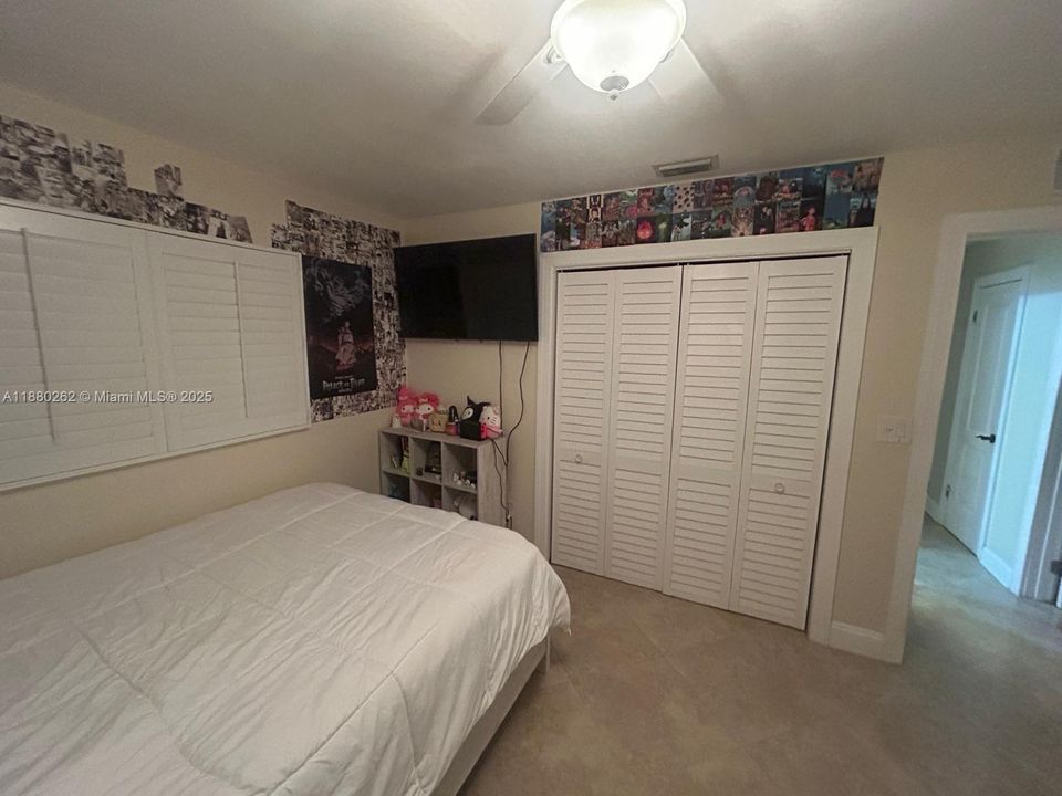 出租: $3,995 (4 贝兹, 2 浴室, 2024 平方英尺)