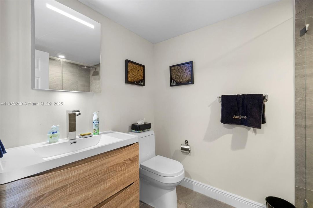 Active With Contract: $875,000 (2 beds, 2 baths, 2210 Square Feet)