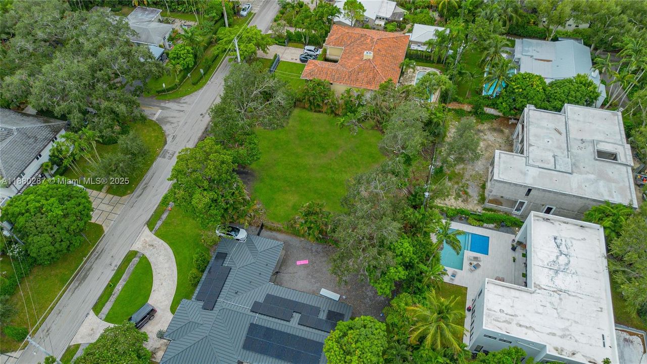 Recently Sold: $2,100,000 (12,150 sqft)