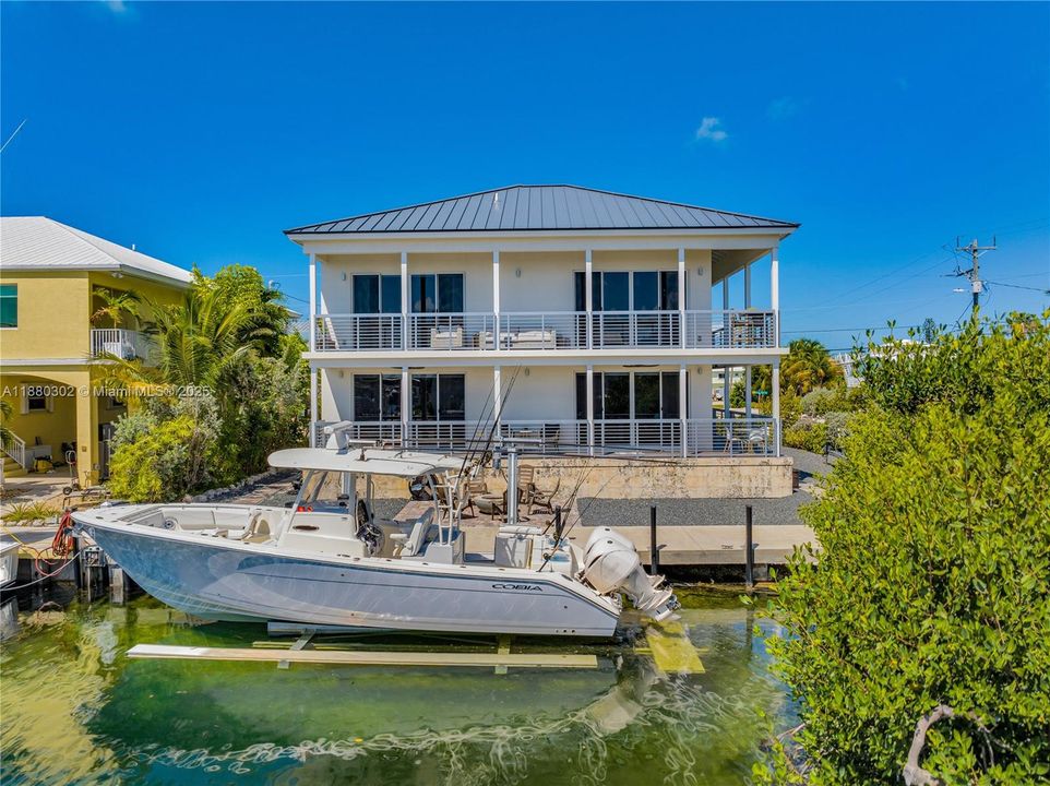 For Sale: $3,795,000 (4 beds, 4 baths, 3004 Square Feet)