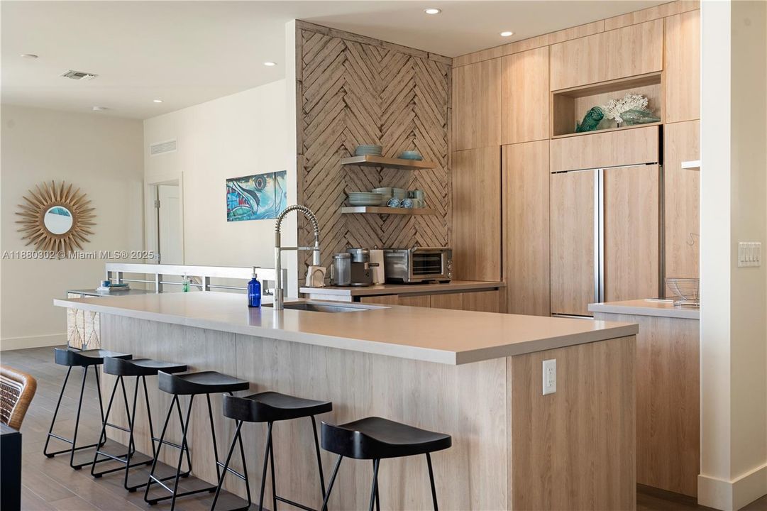 For Sale: $3,795,000 (4 beds, 4 baths, 3004 Square Feet)