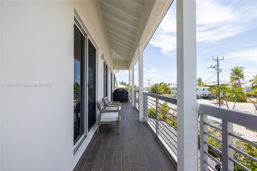 For Sale: $3,795,000 (4 beds, 4 baths, 3004 Square Feet)