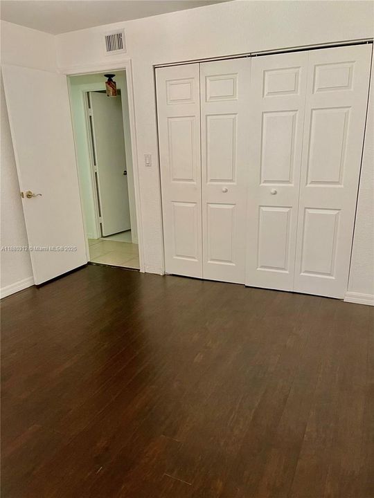 En Venta: $165,000 (2 camas, 2 baños, 834 Pies cuadrados)