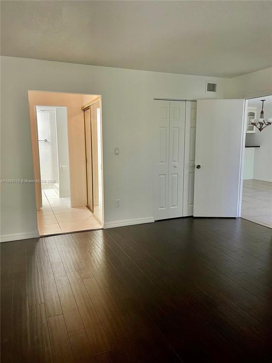 En Venta: $165,000 (2 camas, 2 baños, 834 Pies cuadrados)