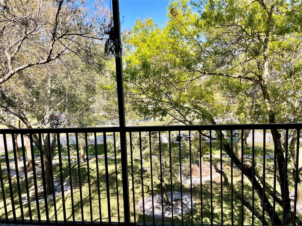 En Venta: $165,000 (2 camas, 2 baños, 834 Pies cuadrados)