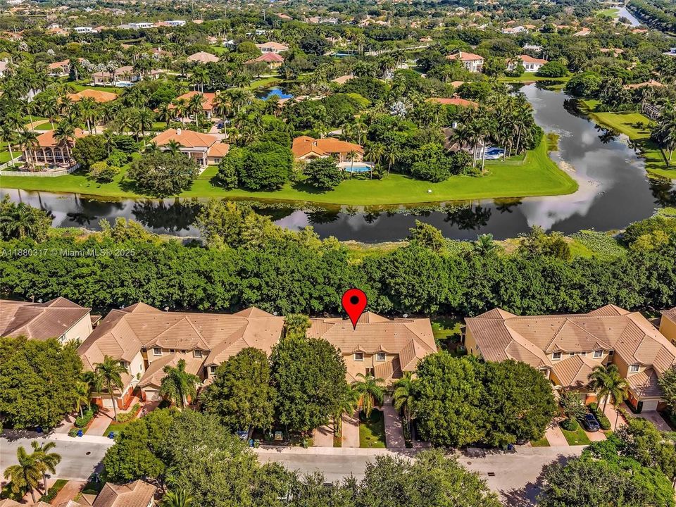 待售: $425,000 (2 贝兹, 1 浴室, 1437 平方英尺)