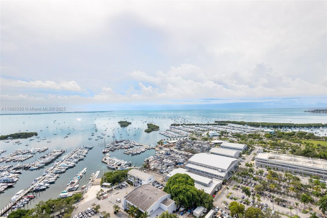 Active With Contract: $14,800,000 (5 beds, 7 baths, 6920 Square Feet)