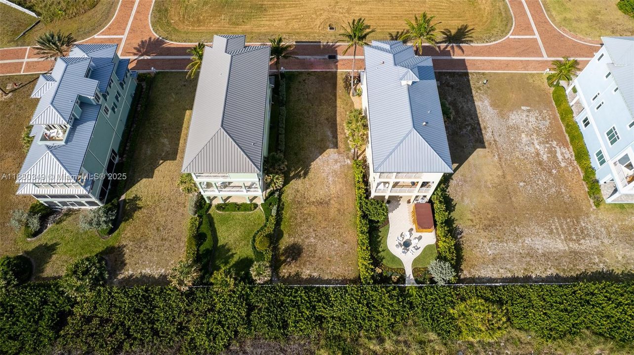 待售: $870,000 (0.12 acres)