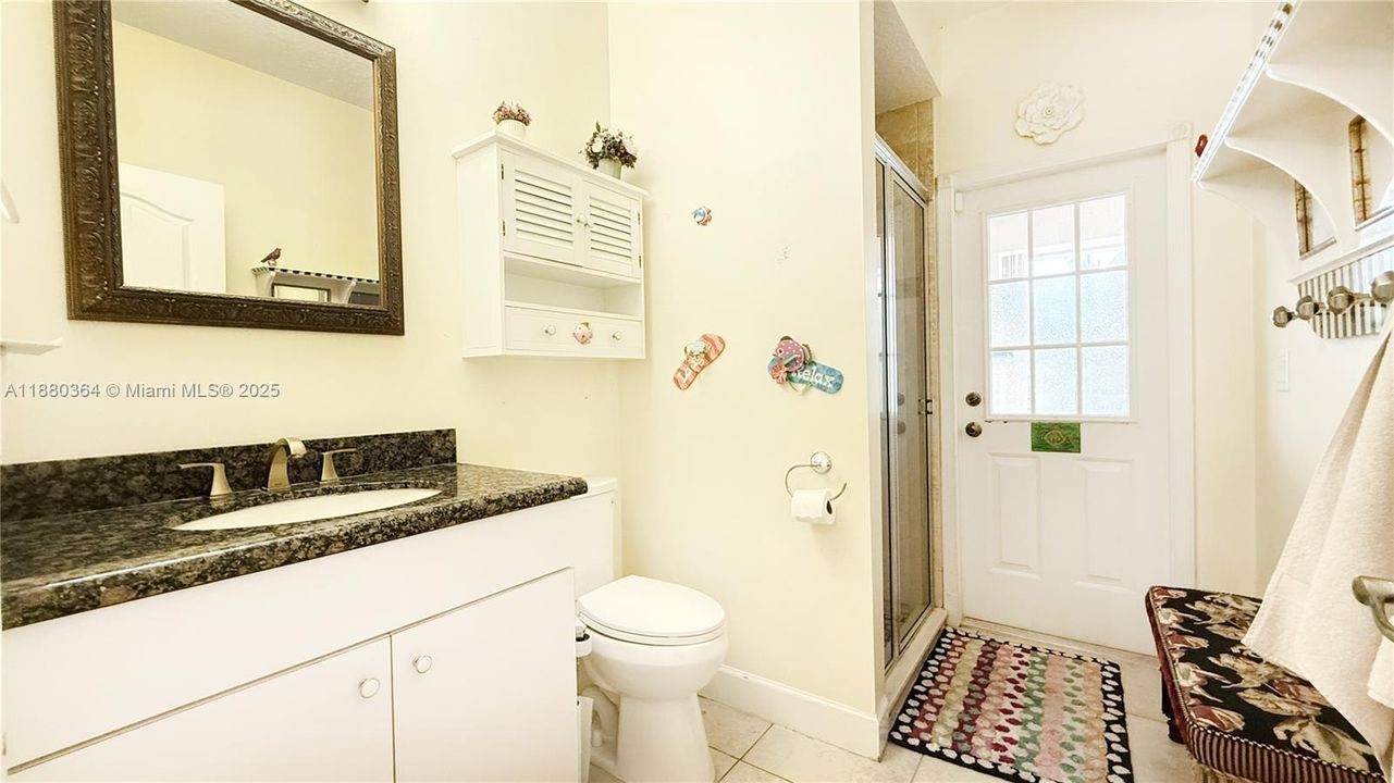 En Venta: $900,000 (4 camas, 3 baños, 2503 Pies cuadrados)