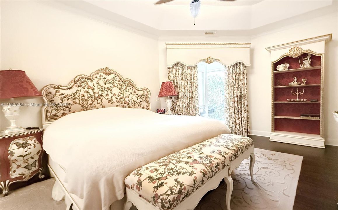 En Venta: $900,000 (4 camas, 3 baños, 2503 Pies cuadrados)