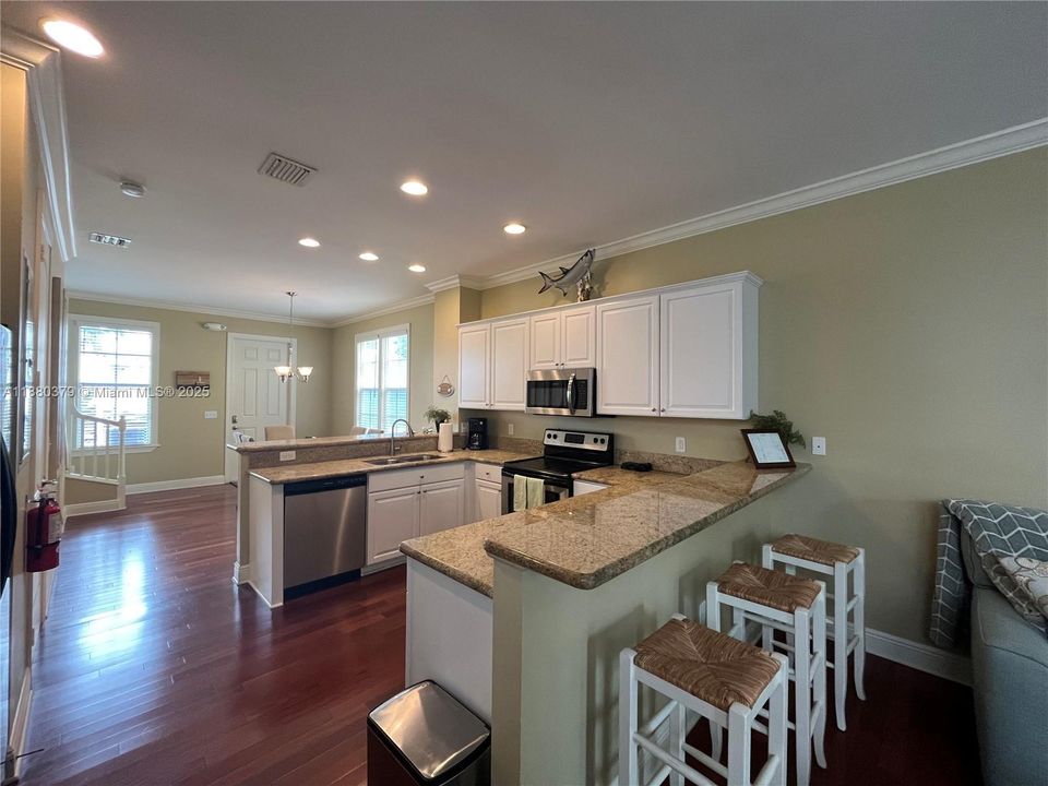 На продажу: $1,199,990 (2 спален, 2 ванн, 1376 Квадратных фут)