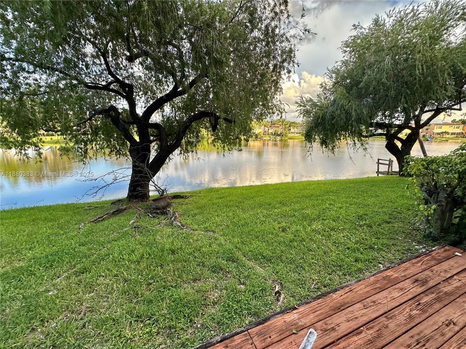 For Sale: $475,000 (4 beds, 2 baths, 1812 Square Feet)