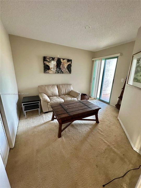 For Sale: $475,000 (4 beds, 2 baths, 1812 Square Feet)