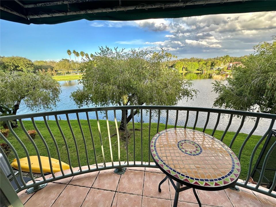 For Sale: $475,000 (4 beds, 2 baths, 1812 Square Feet)