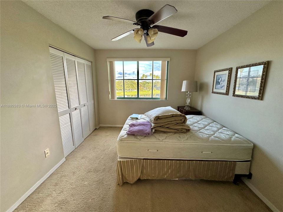 For Sale: $475,000 (4 beds, 2 baths, 1812 Square Feet)