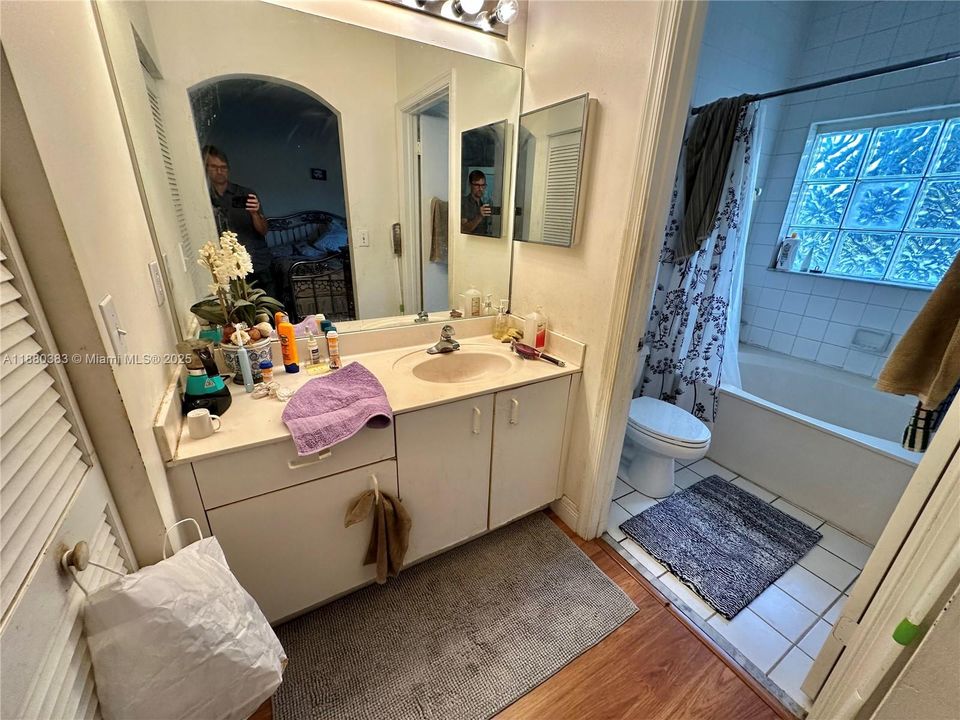 For Sale: $475,000 (4 beds, 2 baths, 1812 Square Feet)