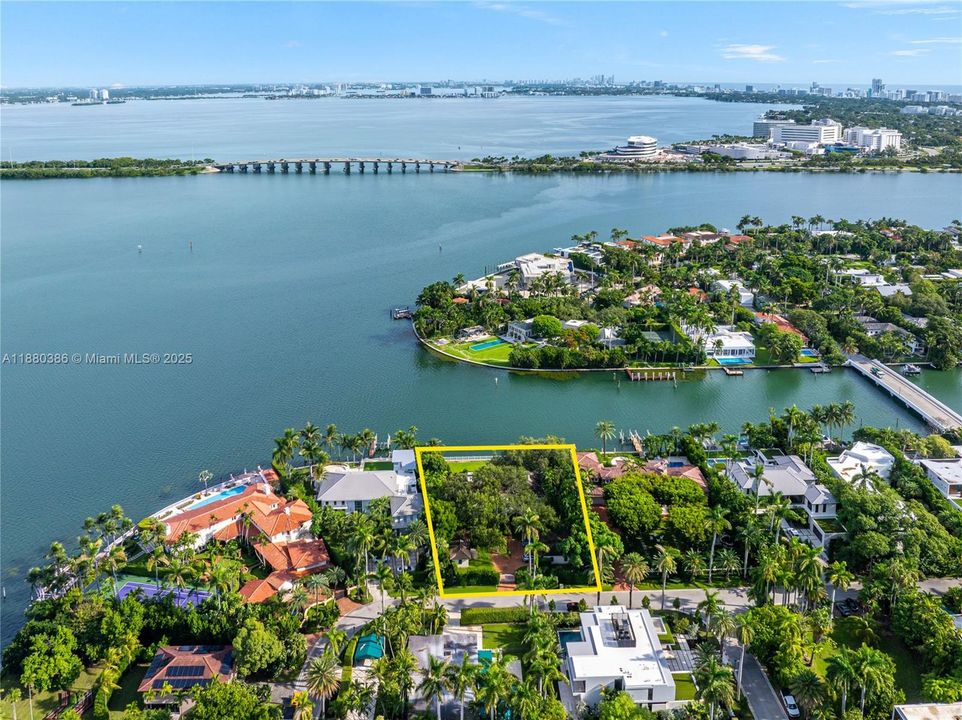 Recently Sold: $37,500,000 (7 beds, 7 baths, 6860 Square Feet)