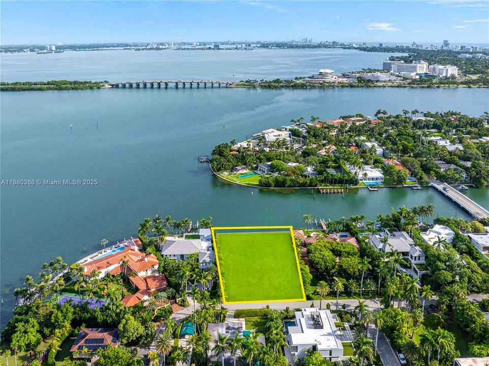 Recently Sold: $37,500,000 (7 beds, 7 baths, 6860 Square Feet)