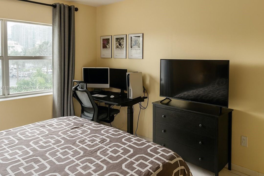 На продажу: $210,000 (1 спален, 1 ванн, 695 Квадратных фут)