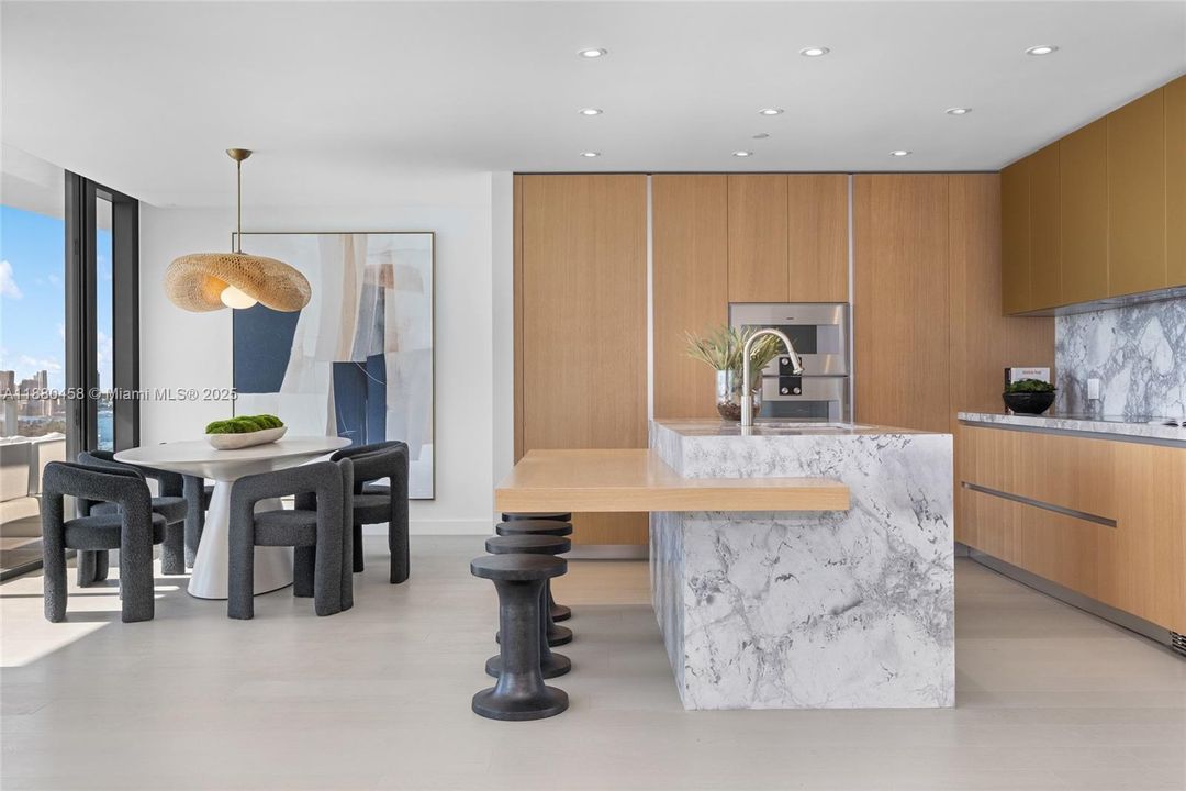 For Sale: $6,590,000 (3 beds, 3 baths, 2930 Square Feet)