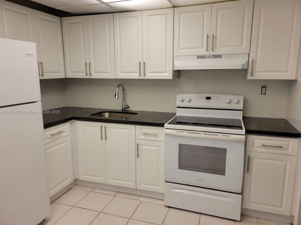 Vendido Recientemente: $3,500,000 (0 camas, 0 baños, 0 Pies cuadrados)