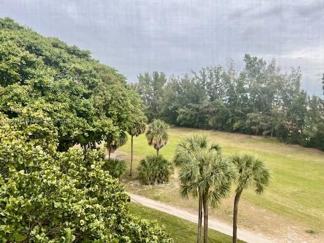 Под контрактом: $2,400 (3 спален, 2 ванн, 1390 Квадратных фут)