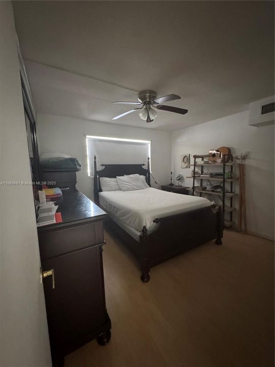 Vendido Recientemente: $210,000 (2 camas, 2 baños, 1120 Pies cuadrados)