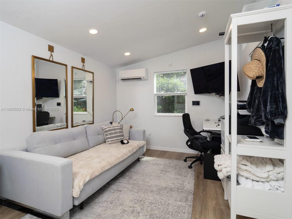 待售: $1,797,000 (4 贝兹, 4 浴室, 4560 平方英尺)