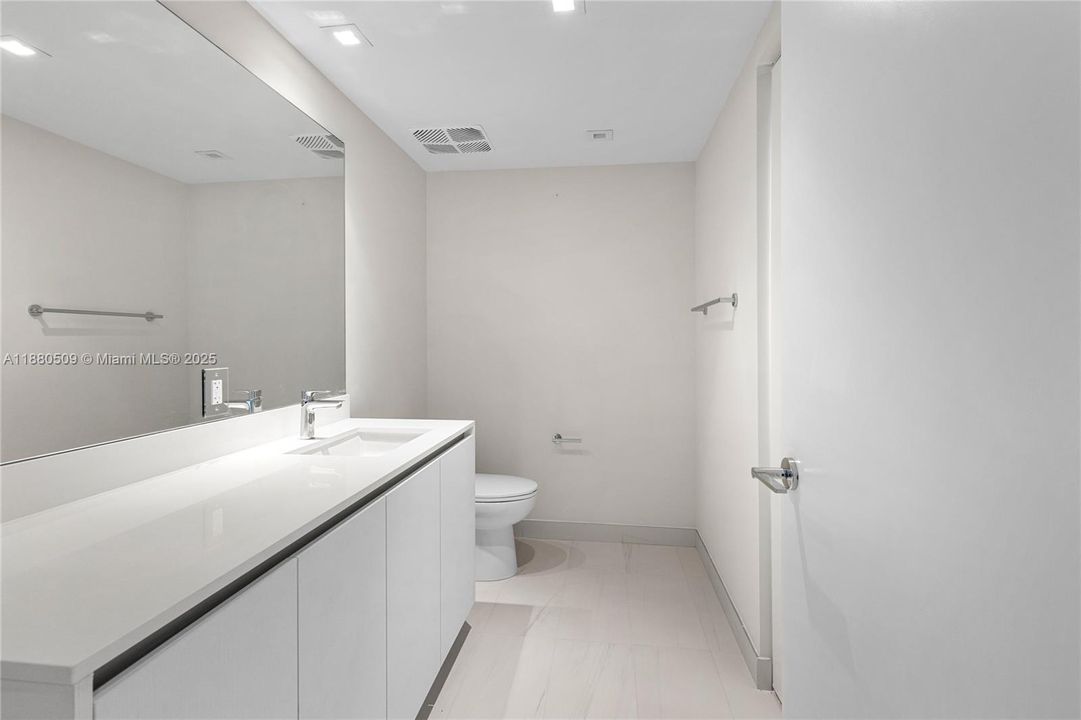 待售: $2,995,000 (3 贝兹, 3 浴室, 2162 平方英尺)