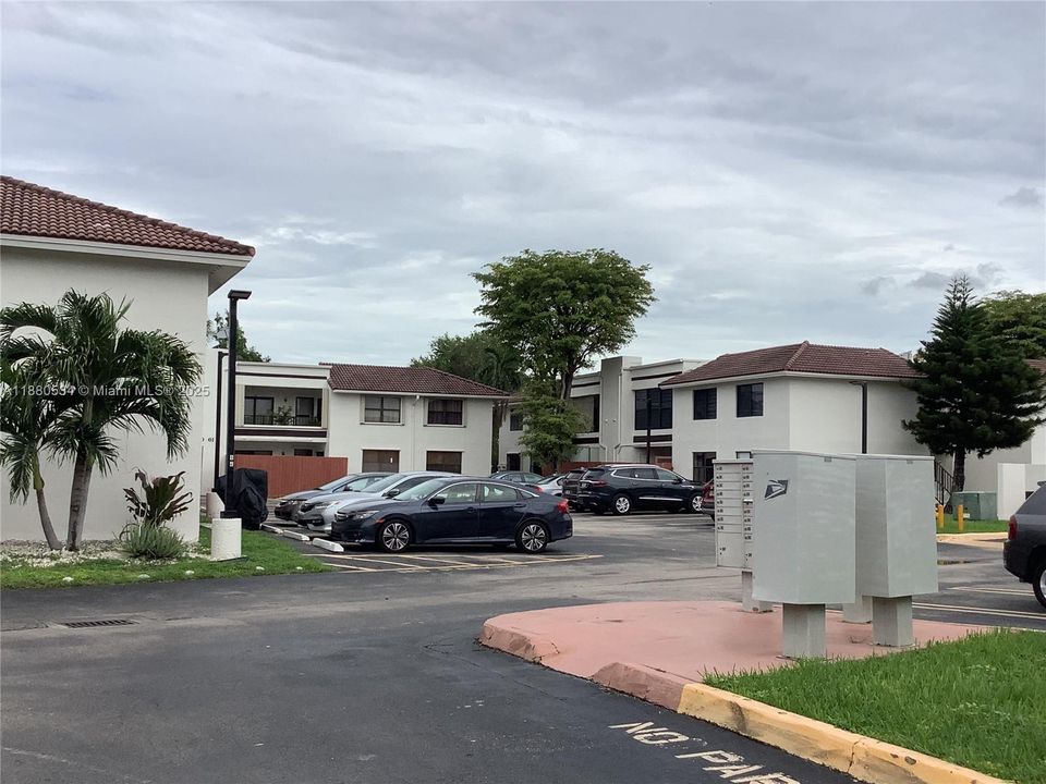 Recently Sold: $345,000 (3 beds, 2 baths, 1215 Square Feet)