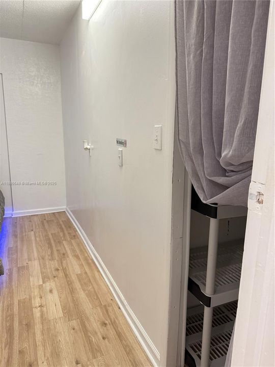 В аренду: $1,300 (1 спален, 1 ванн, 2678 Квадратных фут)