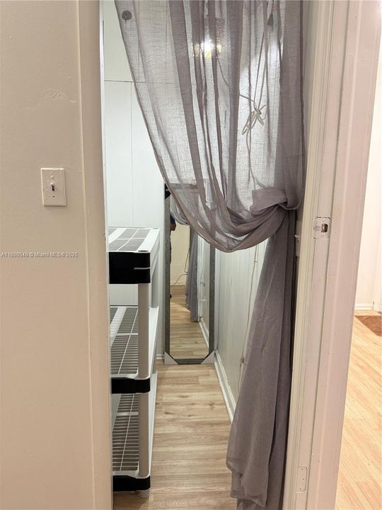 В аренду: $1,300 (1 спален, 1 ванн, 2678 Квадратных фут)